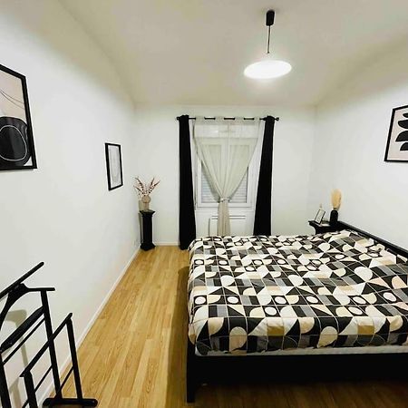 ランスSuperbe Duplex Cosyアパートメント エクステリア 写真