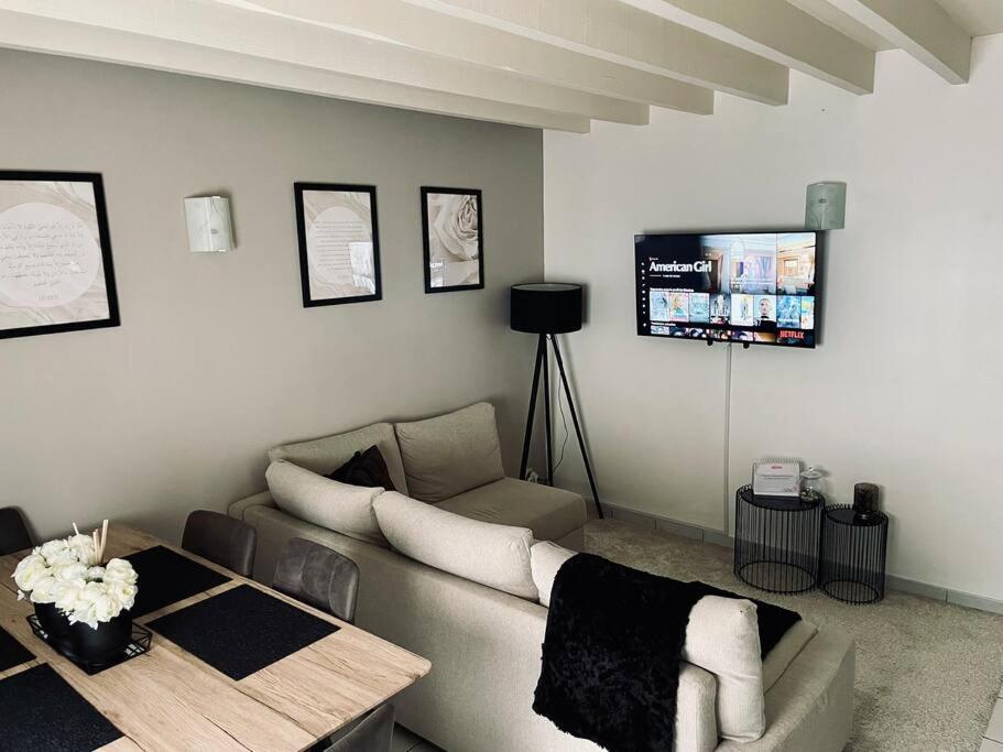 ランスSuperbe Duplex Cosyアパートメント エクステリア 写真